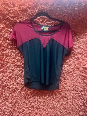 Available Women's Two-Tone Burgundy and Black Short Sleeve Mesh Top Medium
